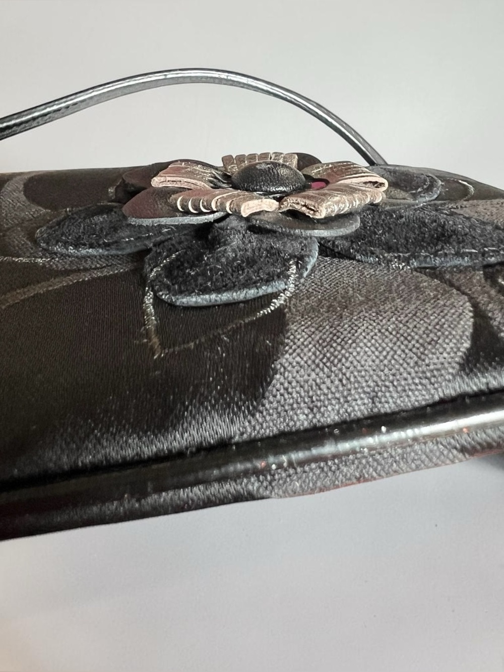 Coach Black Signature Wristlet with 3D Black and Silver Flower Appliqué Y2K - Picture 3 of 13